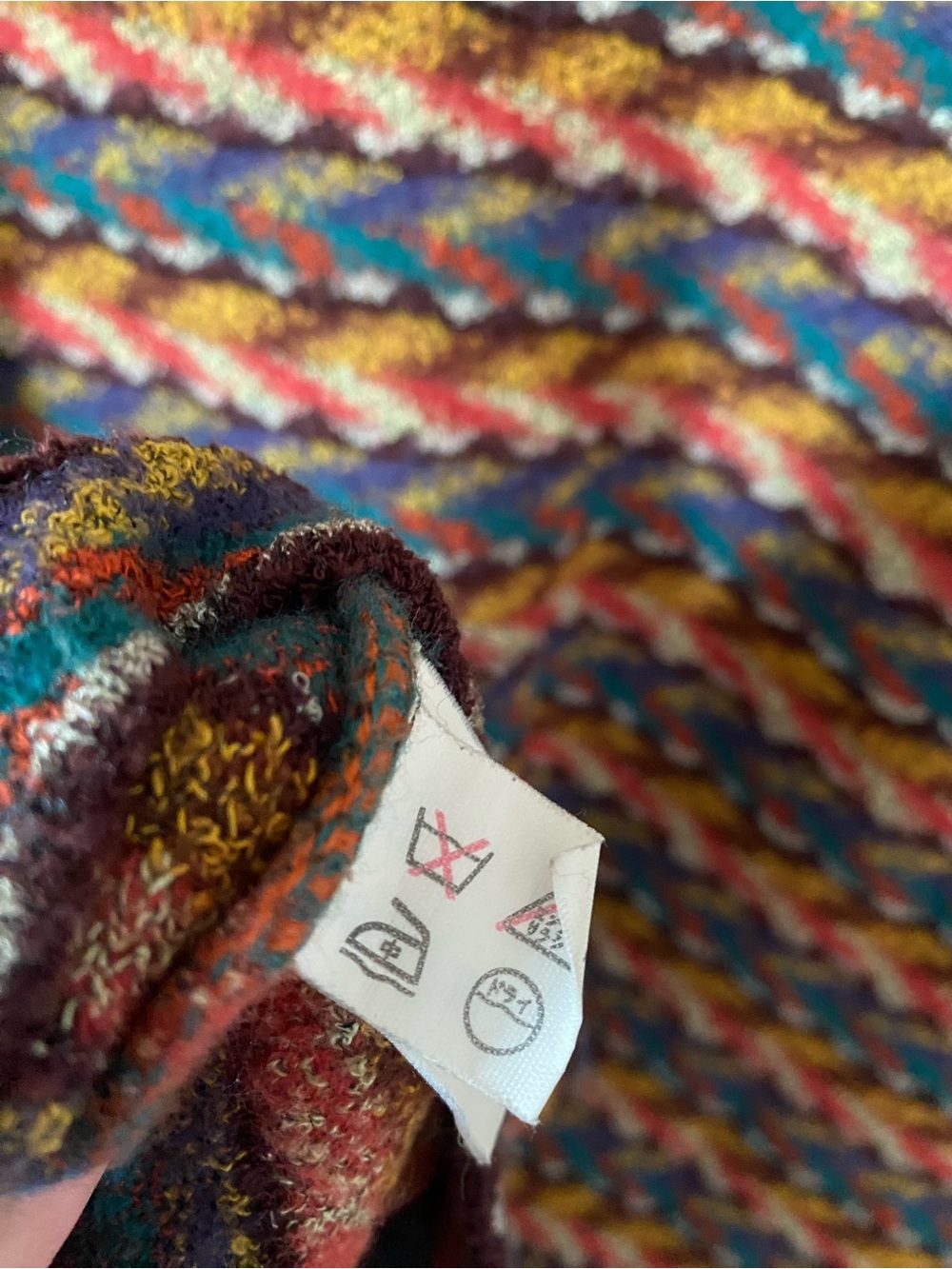 Vintage 90s Missoni Sport Multicolor Wave-Pattern Crewneck Cropped Boxy Sweater - Picture 10 of 14